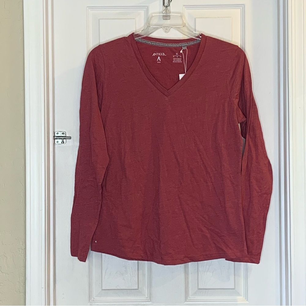 Antigua Women’s Flip Long Sleeve Crimson Red Heathered Top Size XL